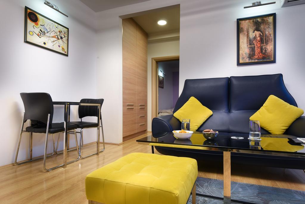 Skopje Deluxe Apartments エクステリア 写真